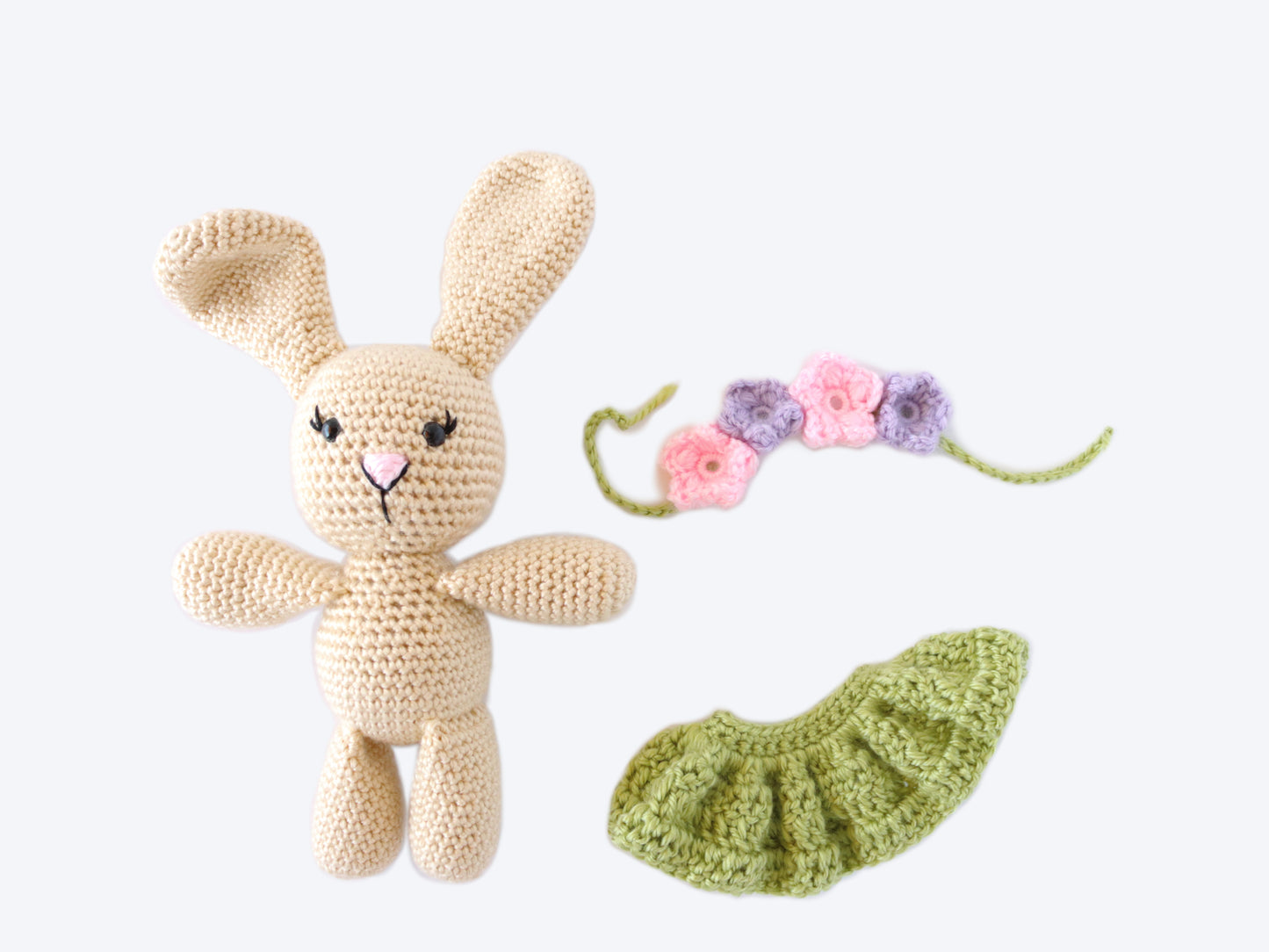 Willow the Bunny Plushie - Crochet Pattern