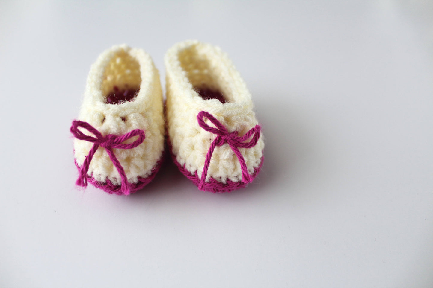 Sweetheart Booties  - Crochet Pattern