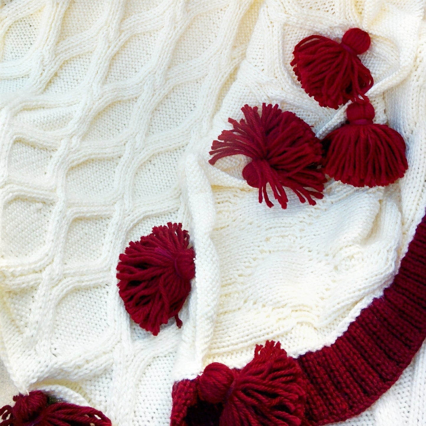 Twisted Cables Throw - Knitting Pattern
