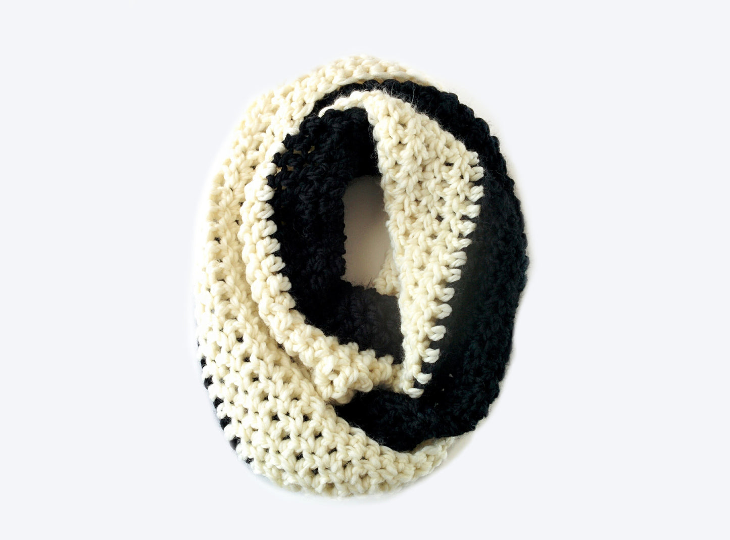 Cookies & Cream Scarf - Crochet Pattern