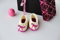 Sweetheart Booties  - Crochet Pattern